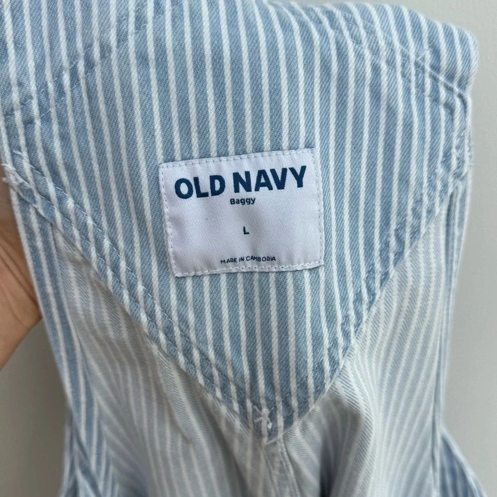 Women’s Light Blue Stripe Denim Short Overalls - Picture 2 of 7